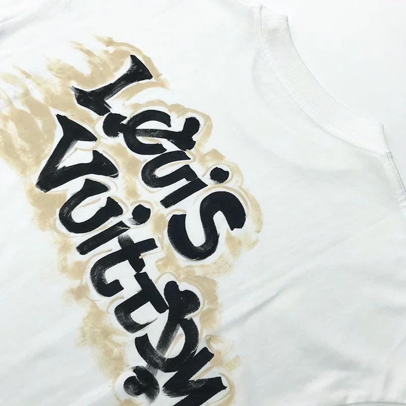 目を惹くカラールイヴィトン エスカルプリンテッドTシャツ コピー 2色 vui20578