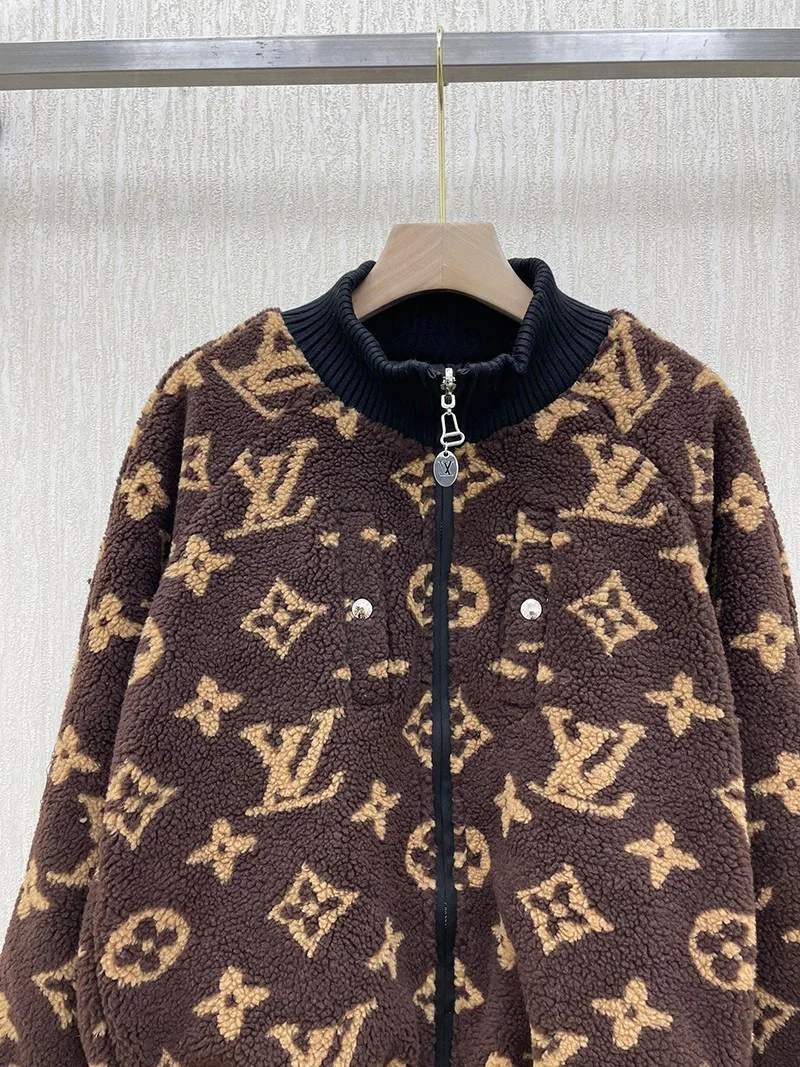 完売前に ​ルイヴィトン 偽物 ロゴリバーシブルコクーンジャケット 黒 vuk08892