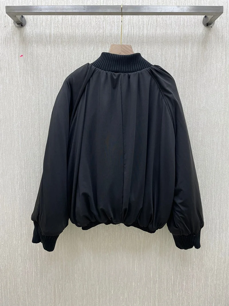完売前に ​ルイヴィトン 偽物 ロゴリバーシブルコクーンジャケット 黒 vuk08892