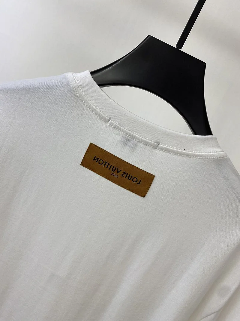世界中で大人気♪ルイヴィトン☆プリントTシャツ vuk18454
