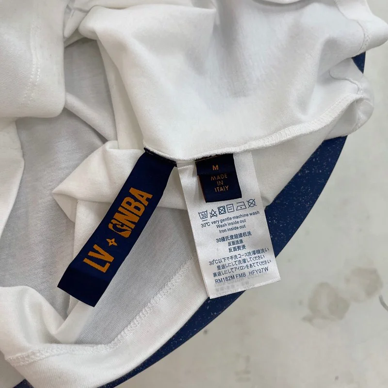 大人気!!新色ルイヴィトン Tシャツ コピー 21SS フロウティングLVプリンテッド vuk53418
