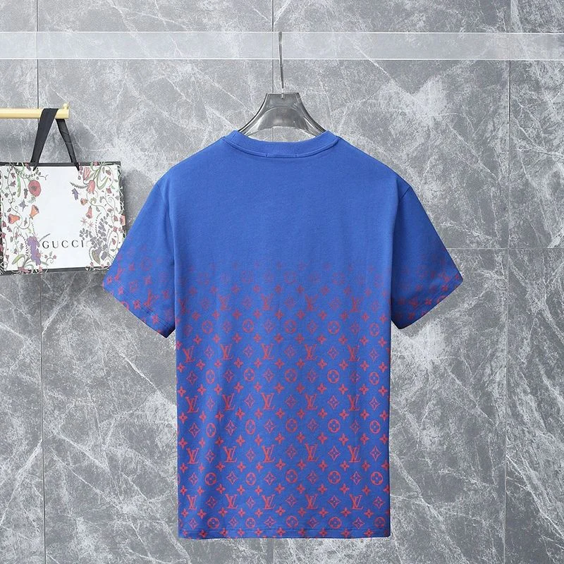 入手困難​ルイヴィトン メンズ LVSE モノグラムグラディエント Tシャツ コピー vul10202