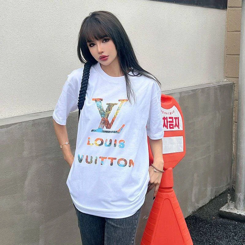 目を惹くカラールイヴィトン コピー ロゴ コットン Tシャツ vul14296