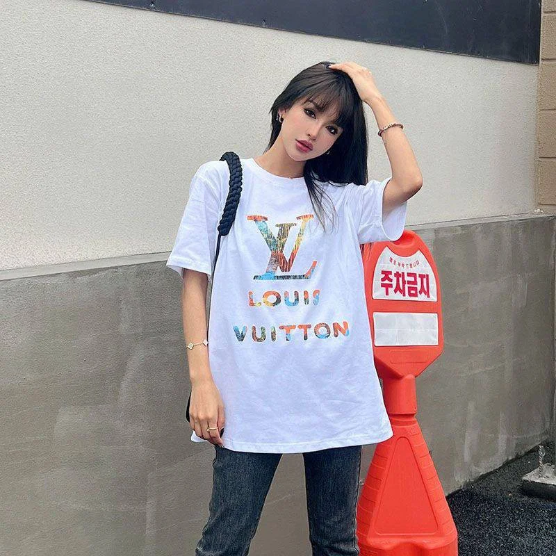 目を惹くカラールイヴィトン コピー ロゴ コットン Tシャツ vul14296