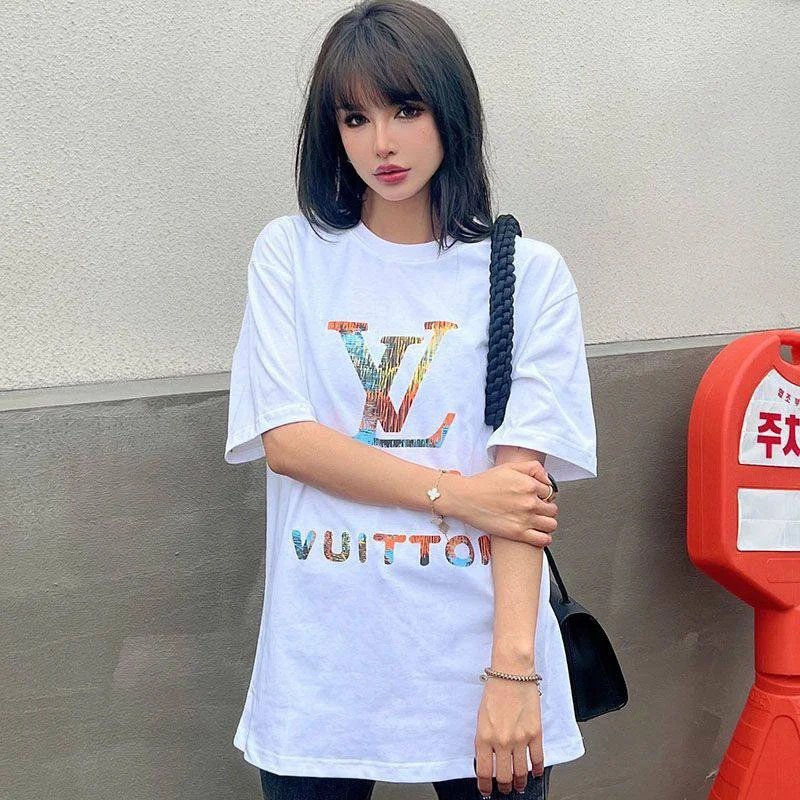 目を惹くカラールイヴィトン コピー ロゴ コットン Tシャツ vul14296