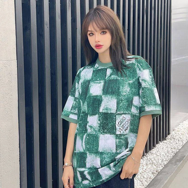 目を惹くカラールイヴィトン ダミエ コットン Tシャツ コピー vum66712