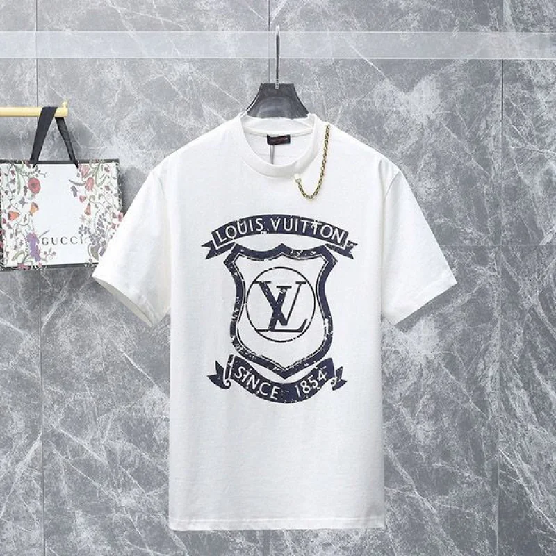 超話題!ルイヴィトン LVコートオブアームシグネチャーTシャツ コピー vuo67018