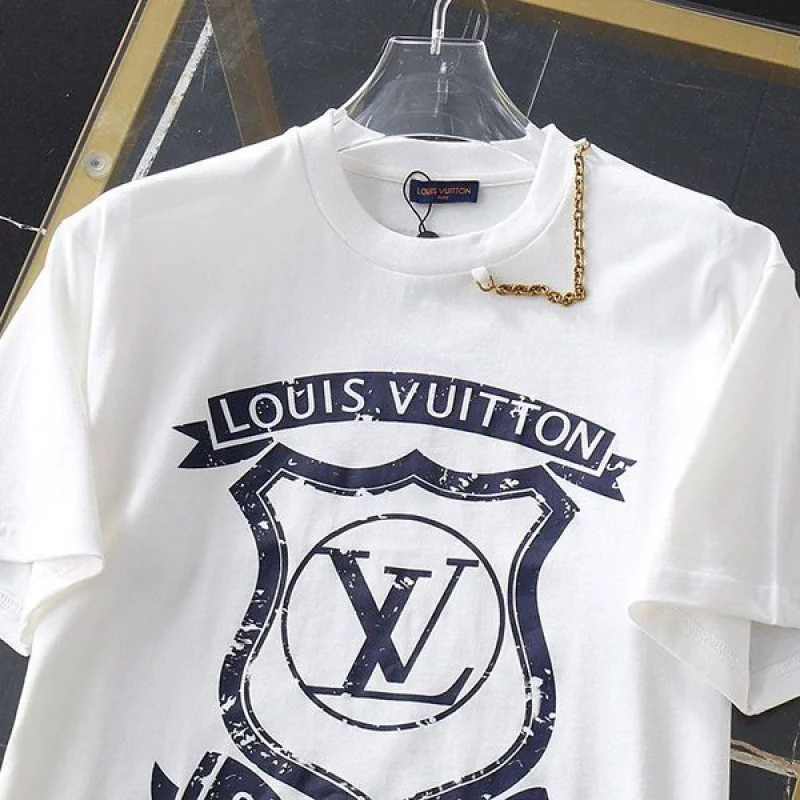 超話題!ルイヴィトン LVコートオブアームシグネチャーTシャツ コピー vuo67018