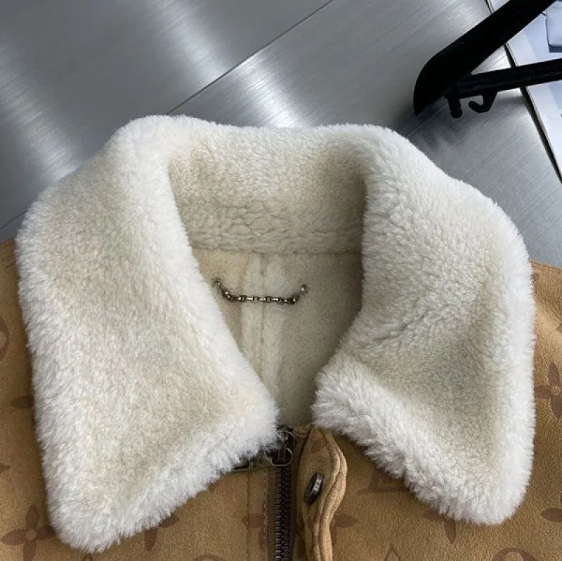 n級 おすすめ ルイヴィトン モノグラム ジャケット コピー vuo98786