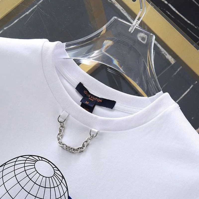日本未入荷ルイヴィトン 偽物 LVグローブエンボス加工プリントTシャツ vuq09191
