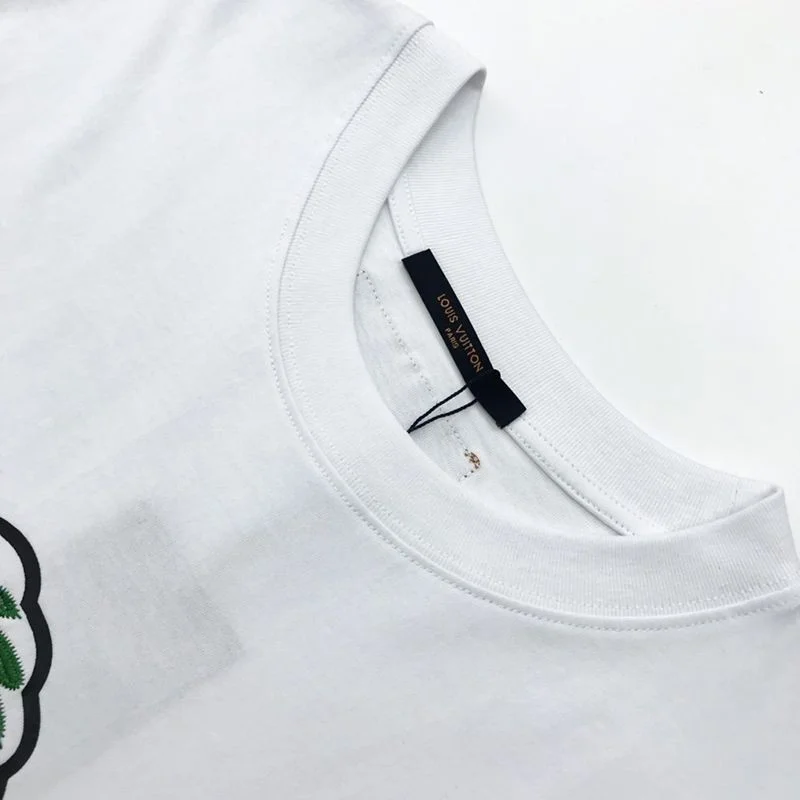 ★日本!!人気!【ルイヴィトン×NIGOコラボ Tシャツ 偽物】ダック クルーネック vur31916