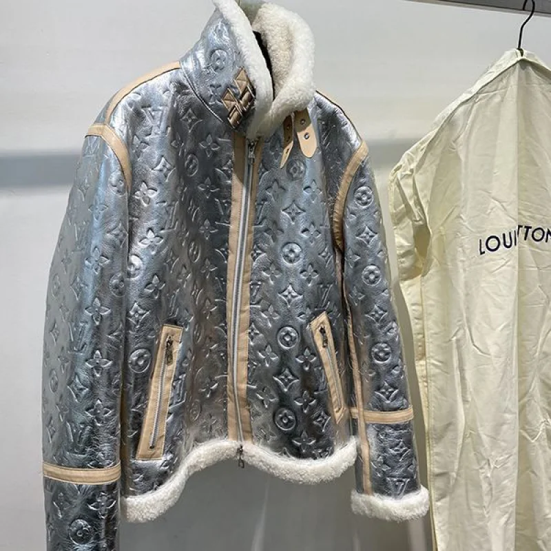 21-22AW ルイヴィトン モノグラムフラワーリバーシブルジャケット 偽物 vur63507