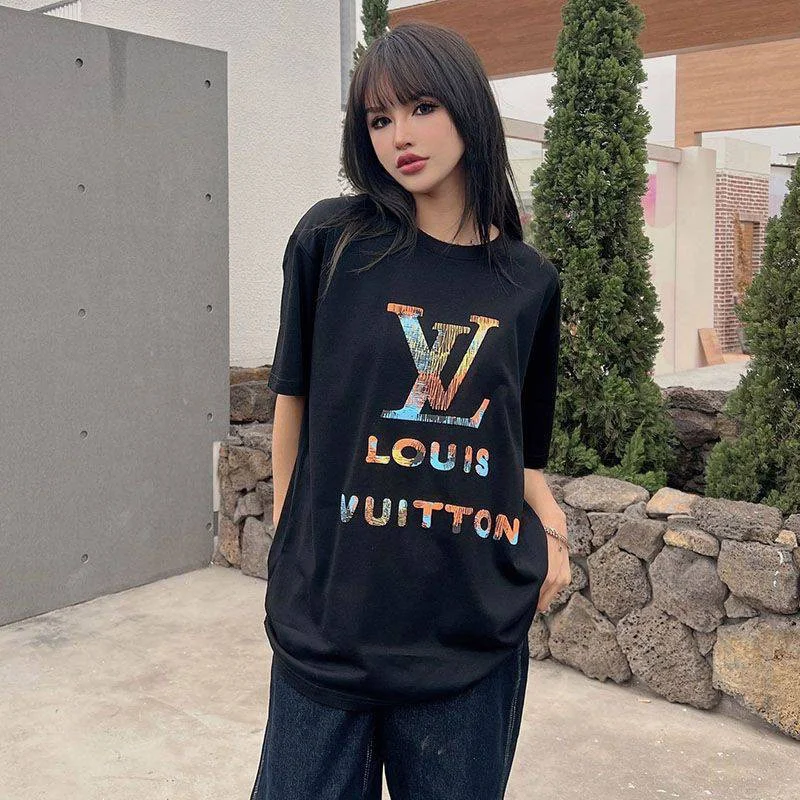 累積売上総額第1位!ルイヴィトン 偽物 ロゴ コットン Tシャツ vus82052