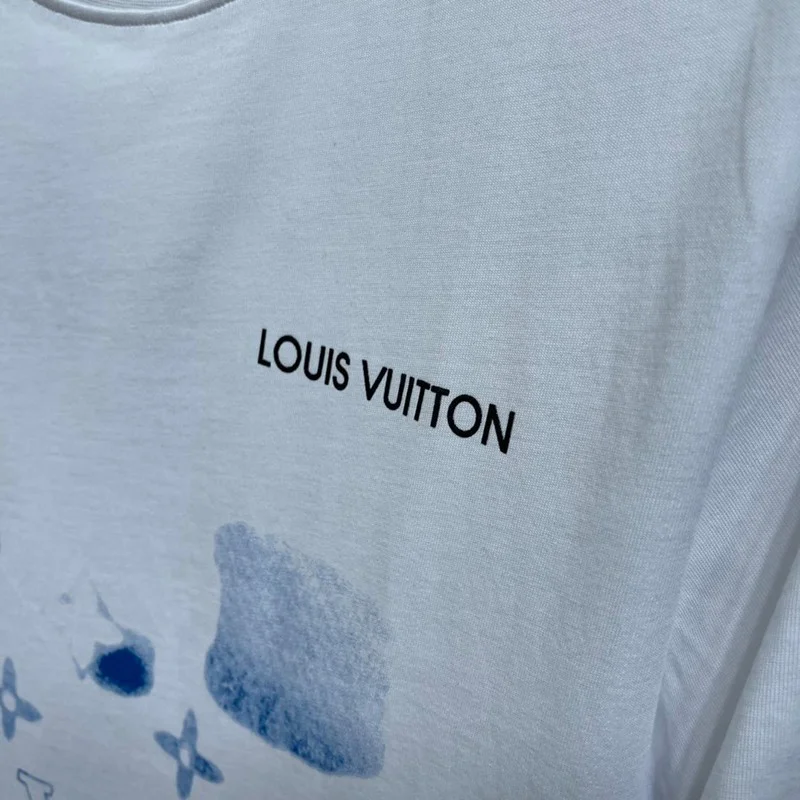 春もの新作ルイヴィトン Tシャツ コピー 21SS フロウティングLVプリンテッド 2色 vut50658