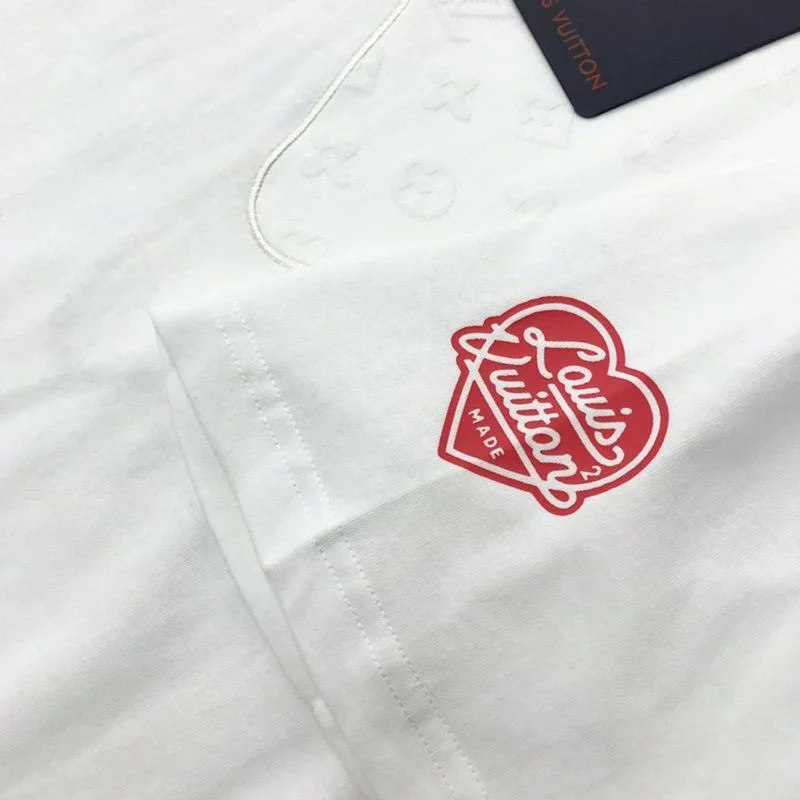 21AW新作◆ルイヴィトン◆Tシャツ 偽物 トップス 半袖 メンズ レッドホワイト vut55911