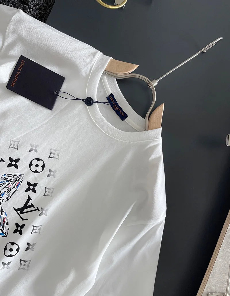 追跡付き発送ルイヴィトン Tシャツ コピー 21SS フロウティングLVプリンテッド vuu25105