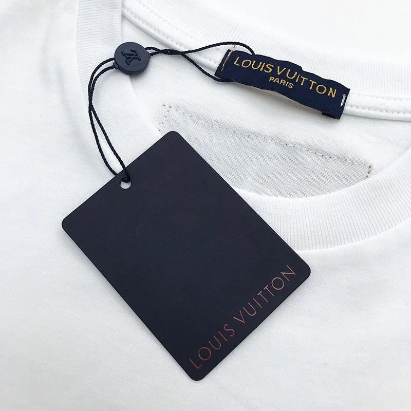 入手困難◆ルイヴィトン スーパーコピー Tシャツ トップス 半袖 メンズ レッド vuu76548