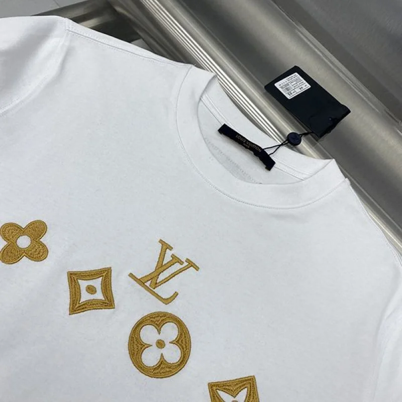 ☆超人気☆ルイヴィトン Tシャツ 偽物 選べる2色 vuv99176