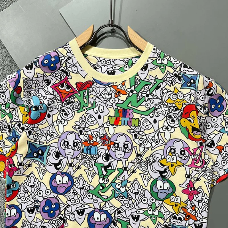 確保済み ルイヴィトン モノグラム コミック Tシャツ コピー vux69730