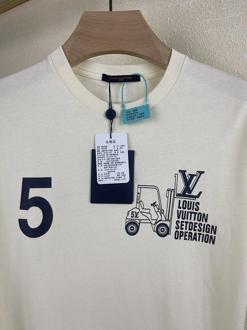 世界中で大人気♪ルイヴィトン☆プリントTシャツ偽物 vux69768