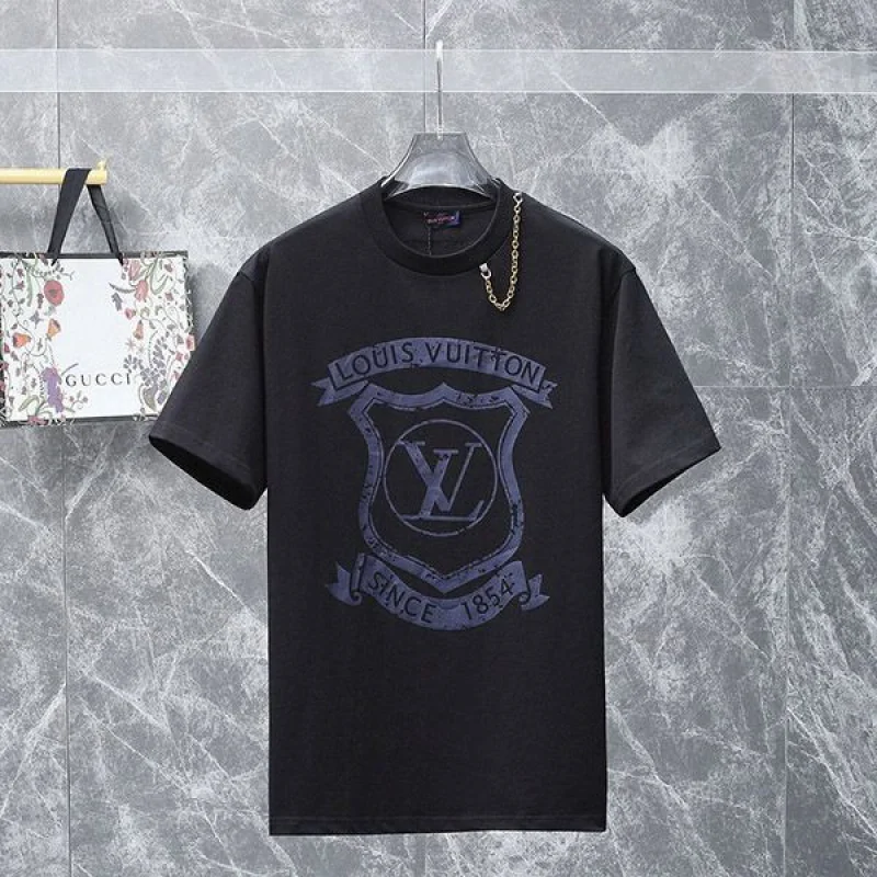 大人気!ルイヴィトン LVコートオブアームシグネチャーTシャツ 偽物 vux96537