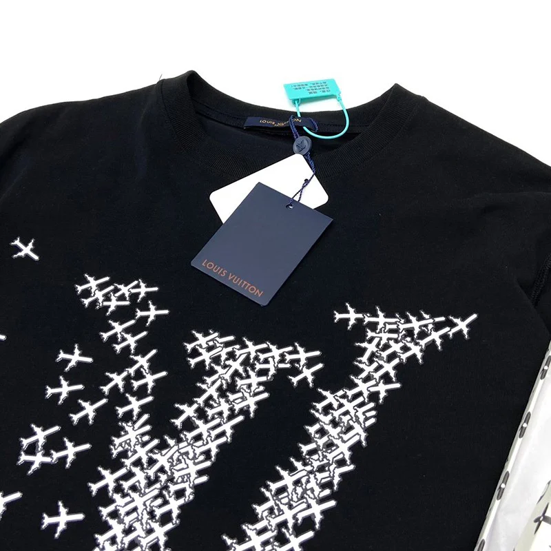 累積売上総額第1位!ルイヴィトン Tシャツ 偽物 限定 半袖 エンブロイダリー vuy37200