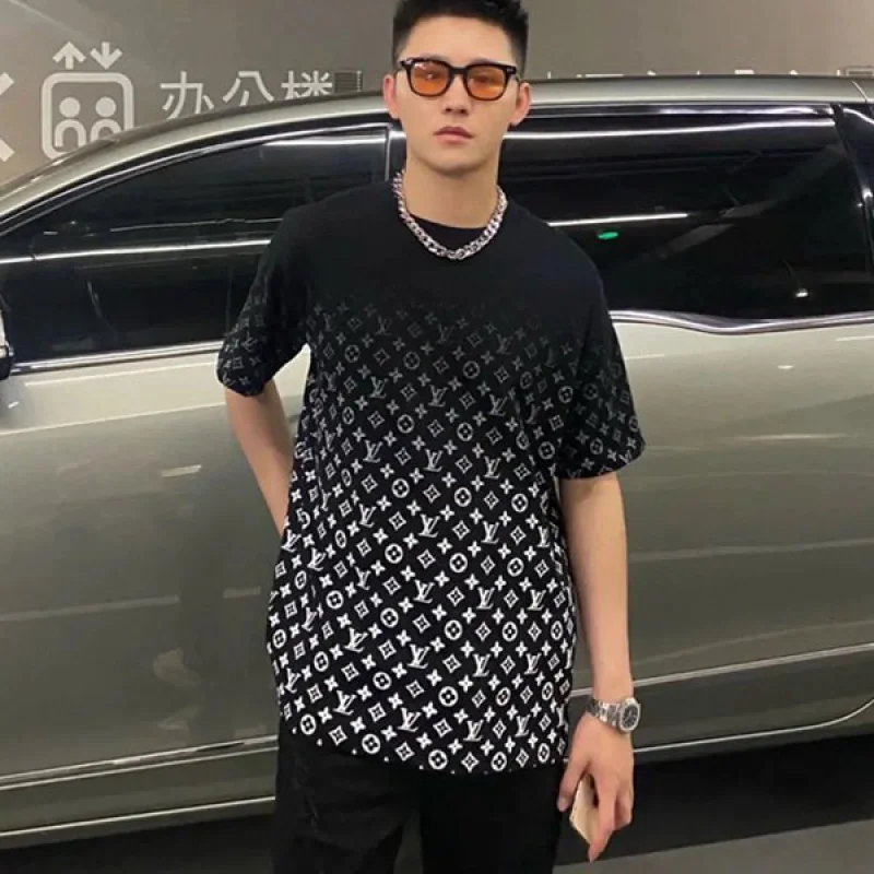 人気 ルイヴィトン コピー モノグラムグラデーションTシャツ vuz04721