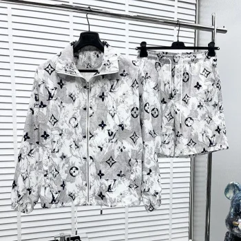 ルイヴィトン服 vuc12455 スーパーコピー