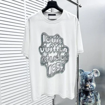 ルイヴィトン服 vun84015 スーパーコピー