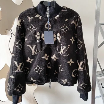 ​ルイヴィトン服 vup92167 スーパーコピー