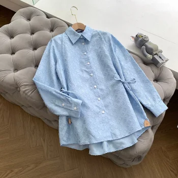 服 vuq53773 スーパーコピー