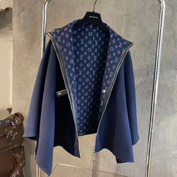 21-22AW★ルイヴィトン コート コピー★モノグラム フーデッド ラップコート vur06533
