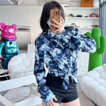 服 vuz17892 スーパーコピー