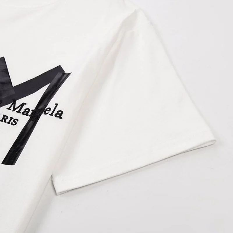 世界中で大人気♪メゾンマルジェラ ロゴ ホワイトTシャツ コピー Maa04954