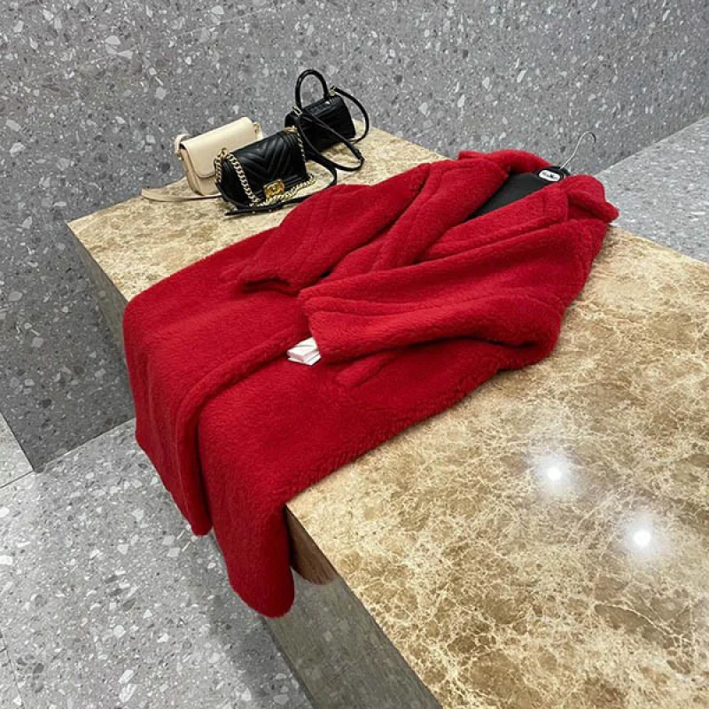 一目惚れ♪マックスマーラ TEDDY テディベア 偽物 アイコンコート レッド man33365