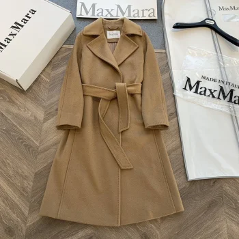 服 maa51841 スーパーコピー