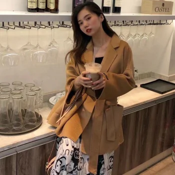 服 mad54051 スーパーコピー