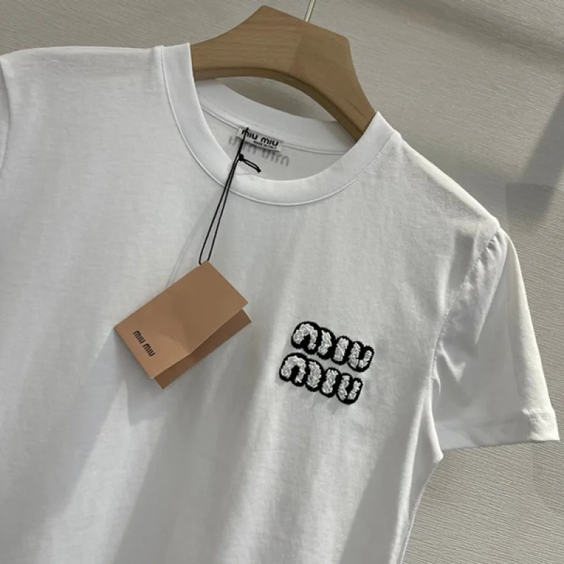 世界中で大人気♪ミュウミュウ ロゴ クリスタル キラキラ Tシャツ 半袖 コピー myi35470