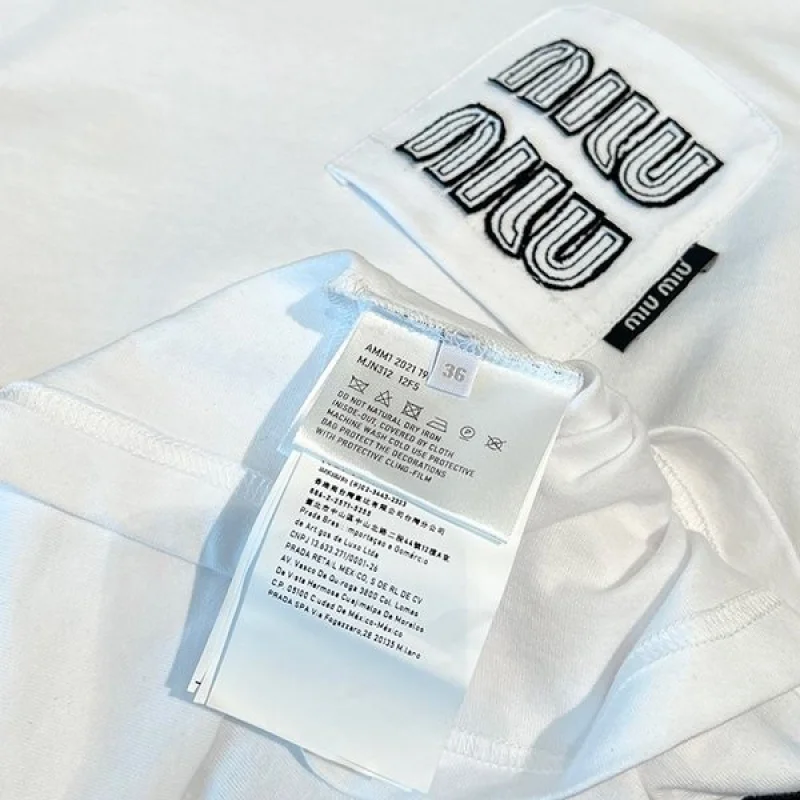 新色☆希少ミュウミュウ CLUB LOGO Tシャツ コピー 刺繍ロゴ myy90100