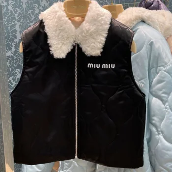 服 myu34178 スーパーコピー