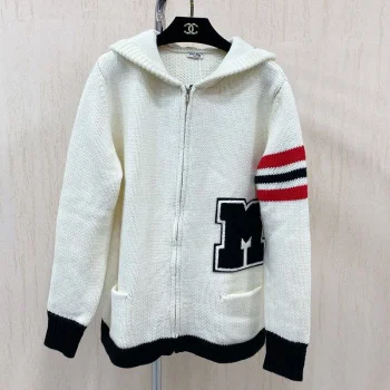 服 myy33179 スーパーコピー