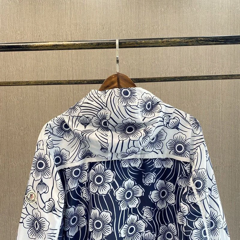 日本未入荷 21SS【モンクレール ジャケット コピー】Keragan フローラル ナイロン ジャケット 0931A761005956R770