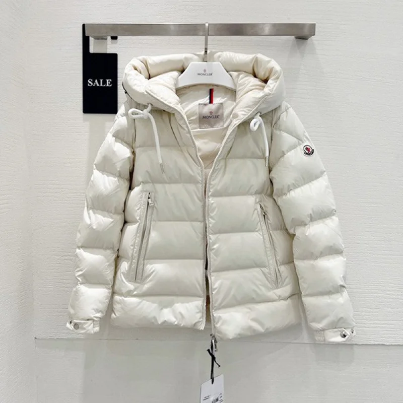 モンクレール Cardereショートダウンジャケット コピー H20911A0