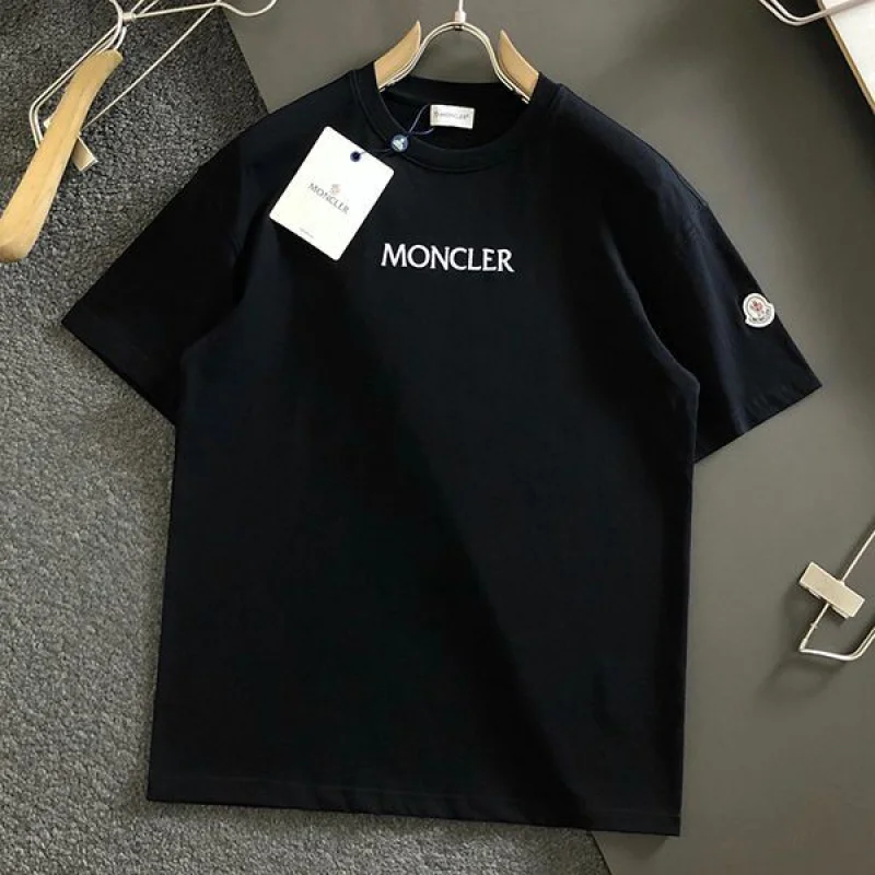 おすすめモンクレール グラフィック ロゴ Tシャツ 偽物 moa28389