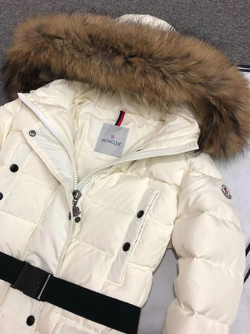 関税負担なし モンクレール 偽物 HUDSON ロングスタイル ファー付きダウン moq71130