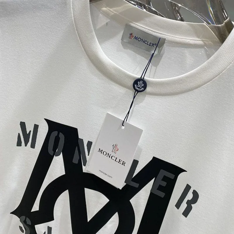 入手困難 モンクレール Tシャツ 偽物 半袖 ロゴ mod94964
