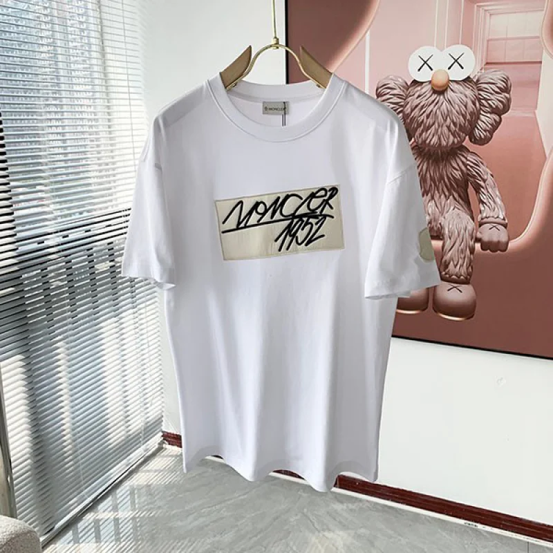 すぐ届 モンクレール 1952 ロゴパッチ 半袖Tシャツ コピー 2色 mod98820