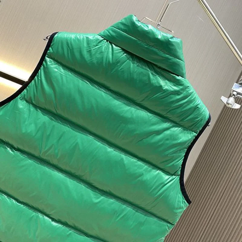 ☆超人気☆モンクレール ダウンベスト 偽物 新色☆希少 mof03488