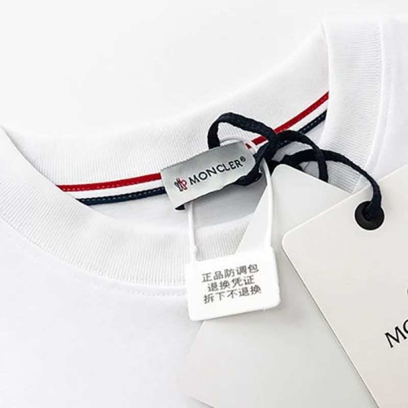 最安値挑戦 モンクレール コットンロゴプリント Tシャツ mof90344