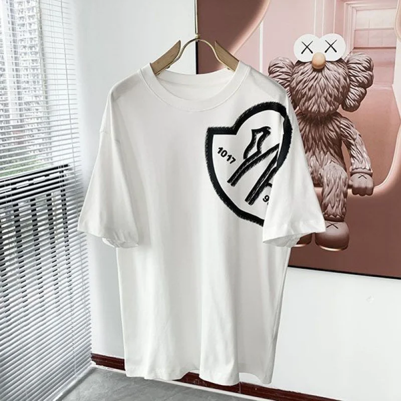 定番 モンクレール レディース ロゴプリント 偽物 Tシャツ mof92602